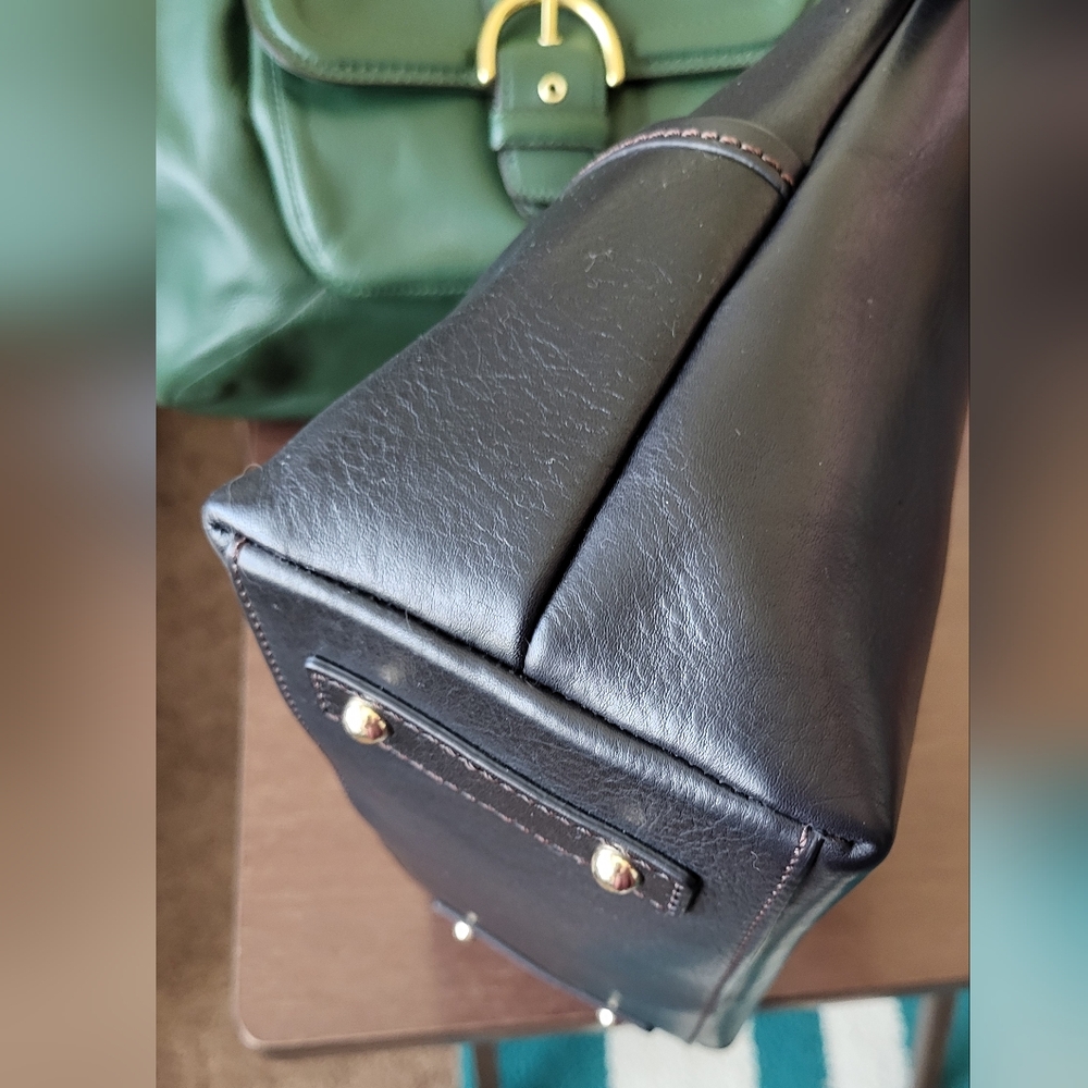 EUC Dooney & Bourke Florentine Leather Small Lucy Bag In Black - Picture 5 of 13